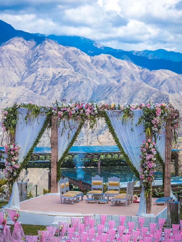 Managing Destination Weddings