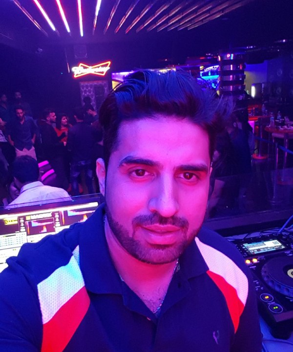 Profile photo of Dee Arora